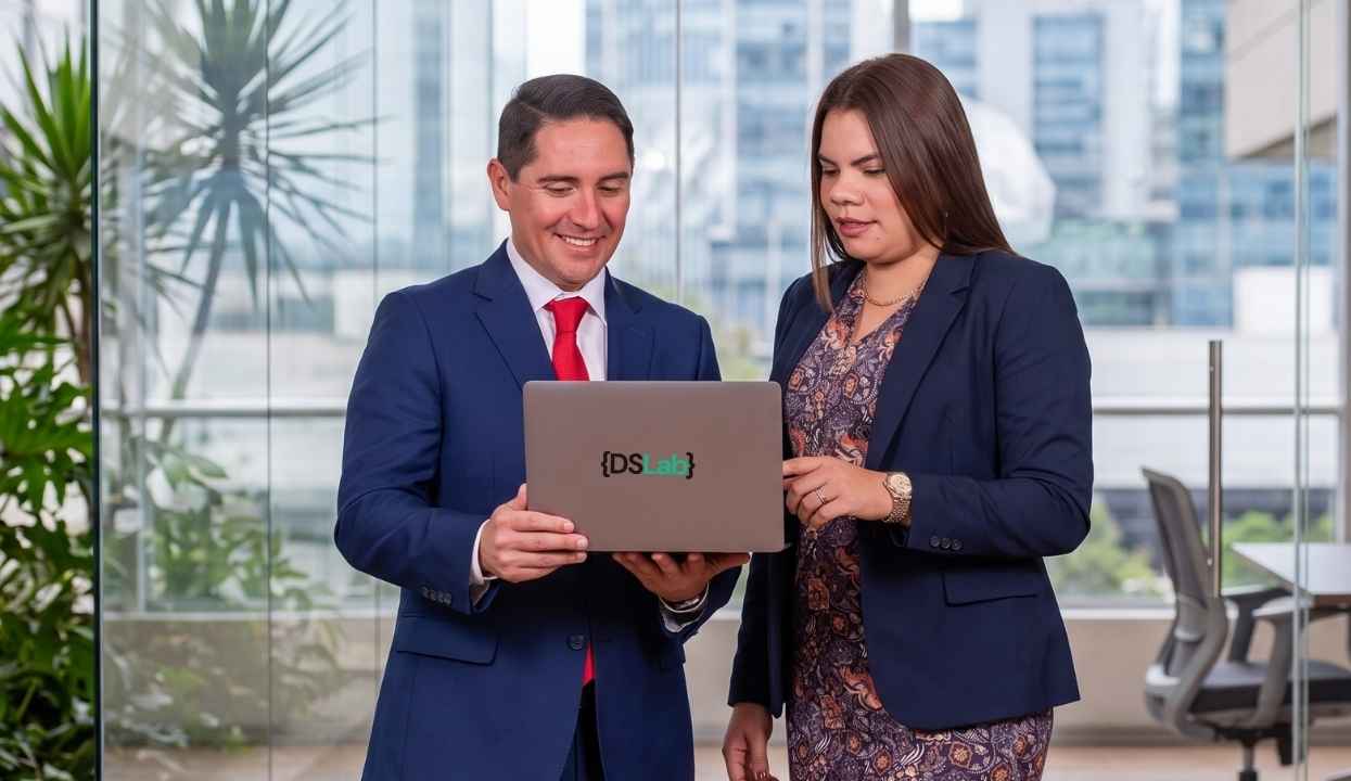Embajadores de Design Thinking en español para Colombia de DSlab